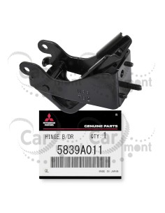Zawias ramy osłony koła zapasowego - górny Mitsubishi Pajero IV - 5839A011 - Oryginał Mitsubishi
